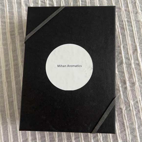 NEW Mihan Aromatics discovery set - Picture 1 of 2